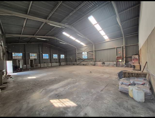 475M² MINI FACTORY TO LET IN DENVER